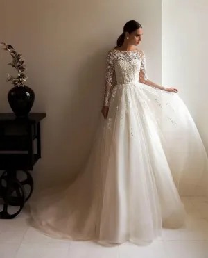 A-line Champagne Tulle Wedding Dress Long Sleeve V-neck Plus Size Lace Tulle Wedding Dress Custom Made Robe De Mariee
