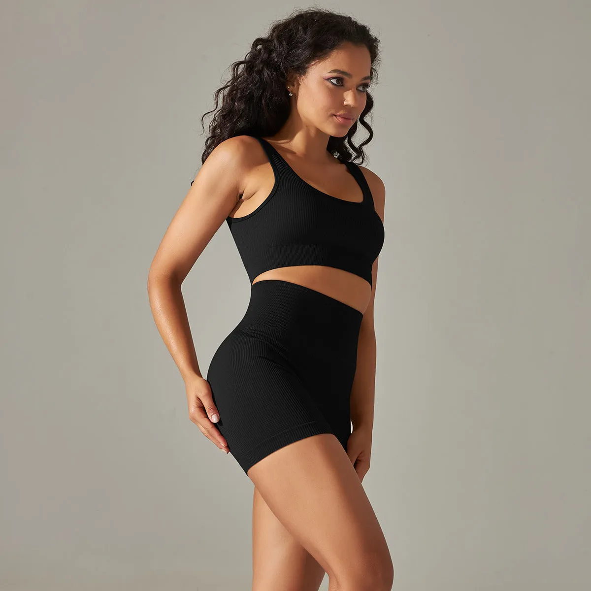 Adho Short