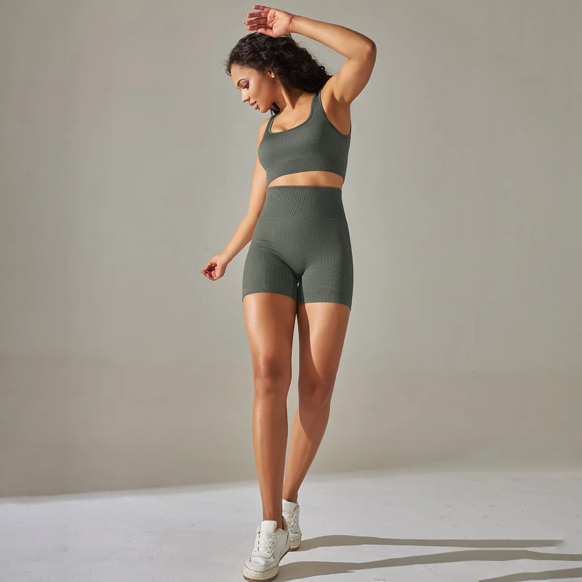 Adho Short