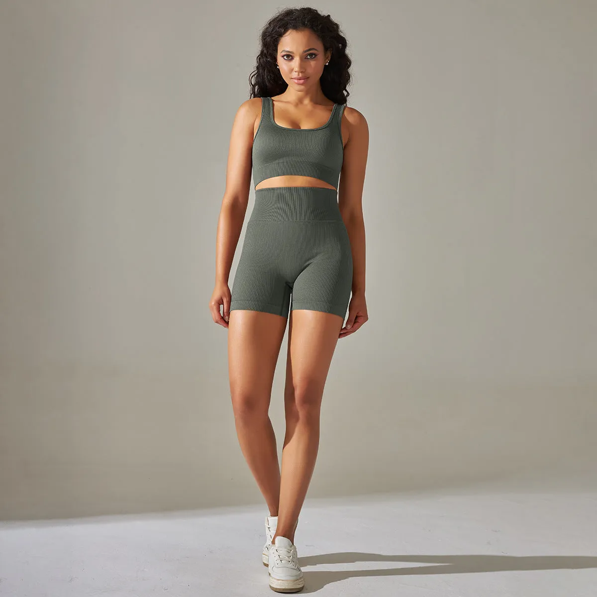 Adho Short