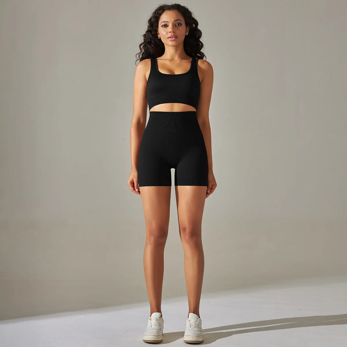 Adho Short