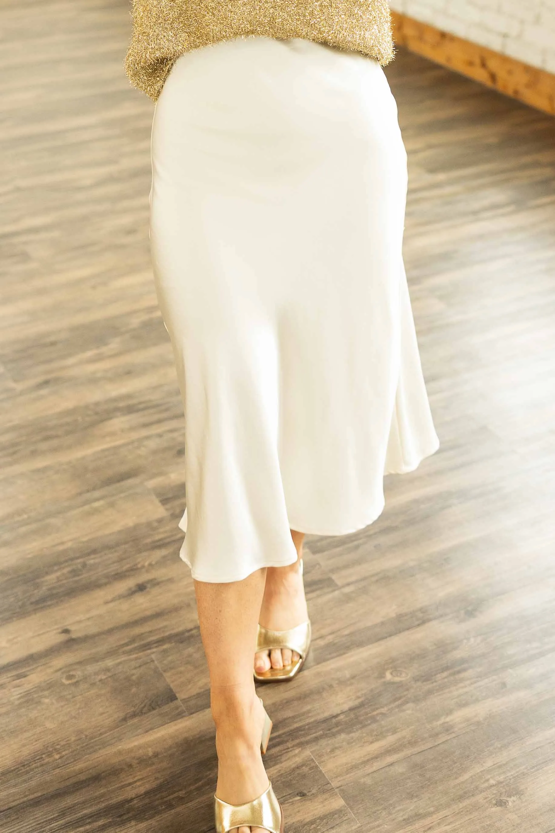 ALAYA SATIN MIDI SKIRT