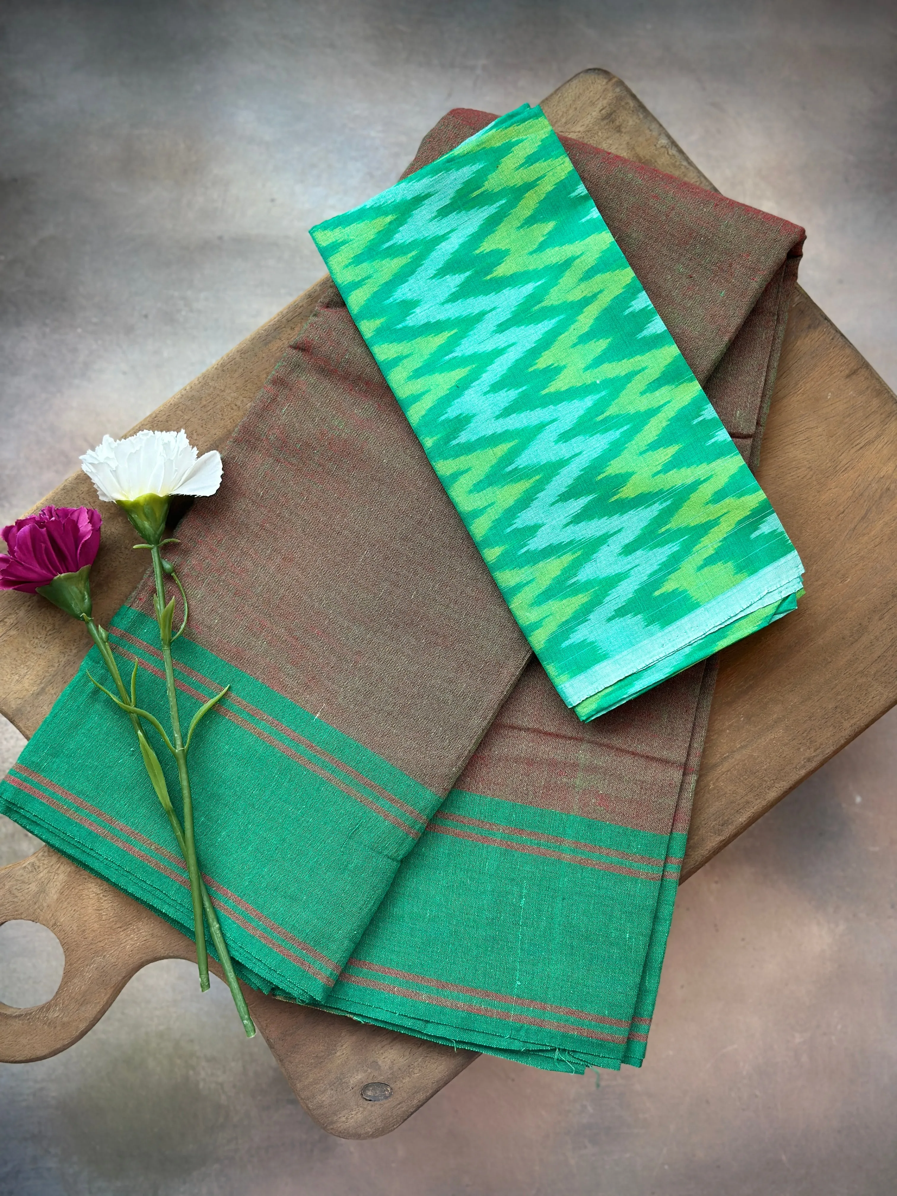 Blouse Ikkat Silk Cotton   Tender Mango Leaf