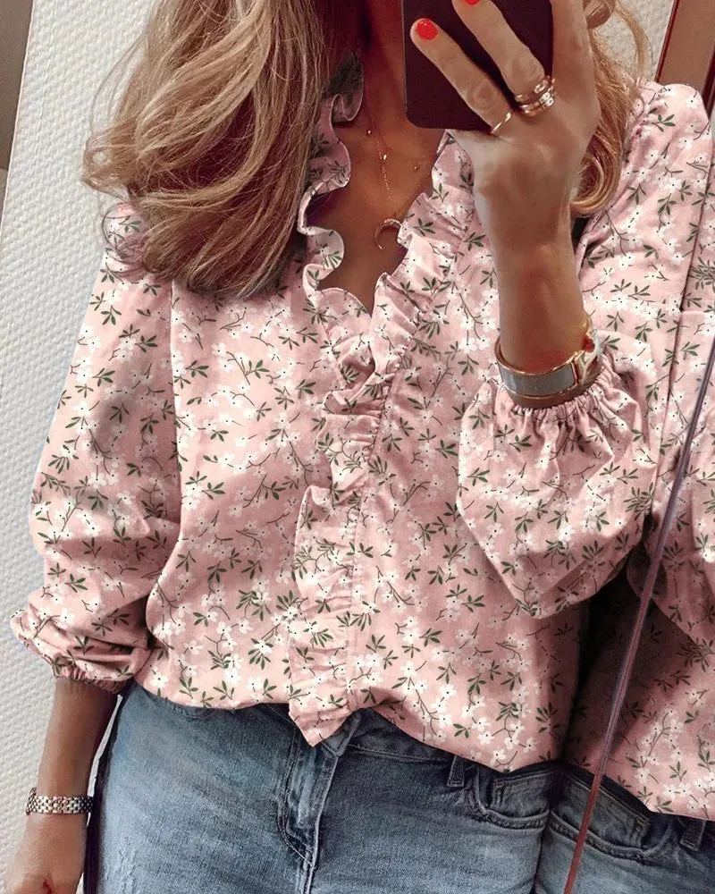 Charming Women's Ruffled V-Neck Top