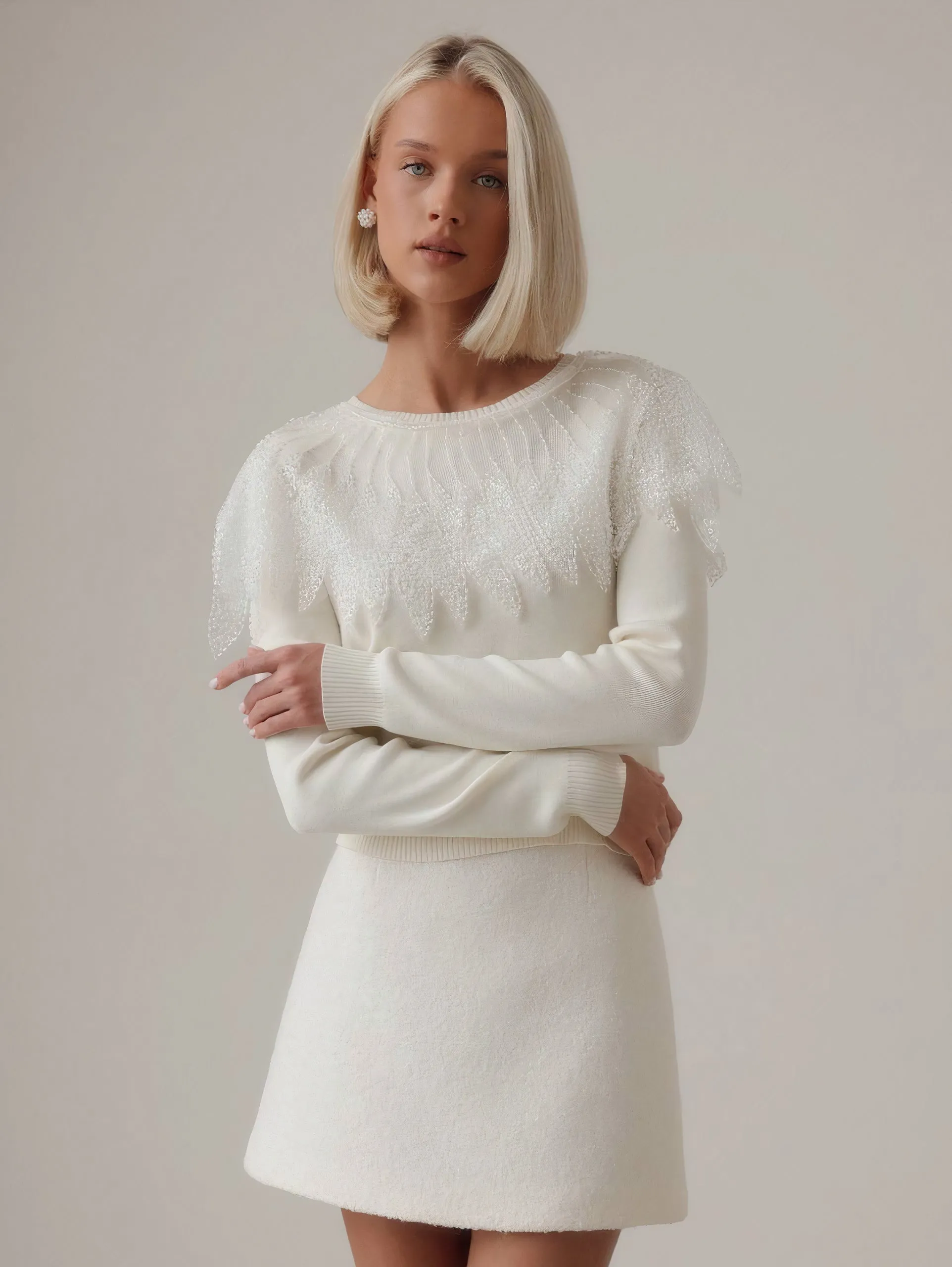 Chic Minimalist Textured Mini Skirt