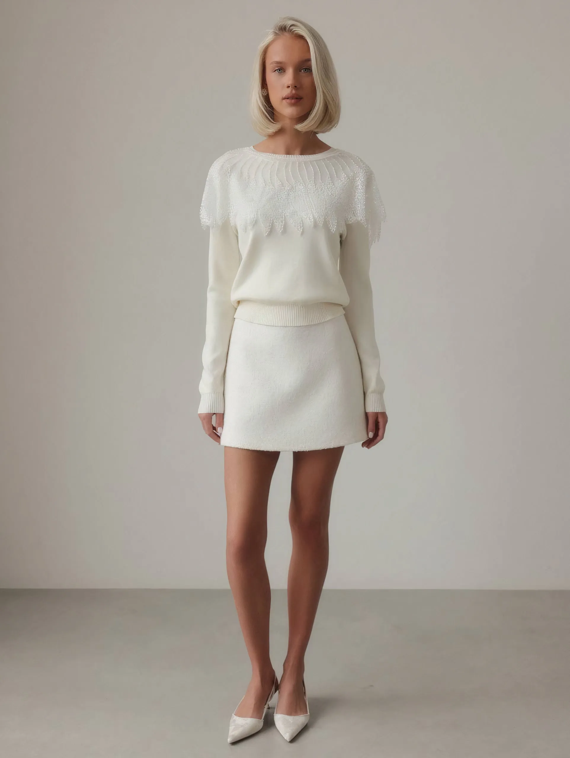 Chic Minimalist Textured Mini Skirt