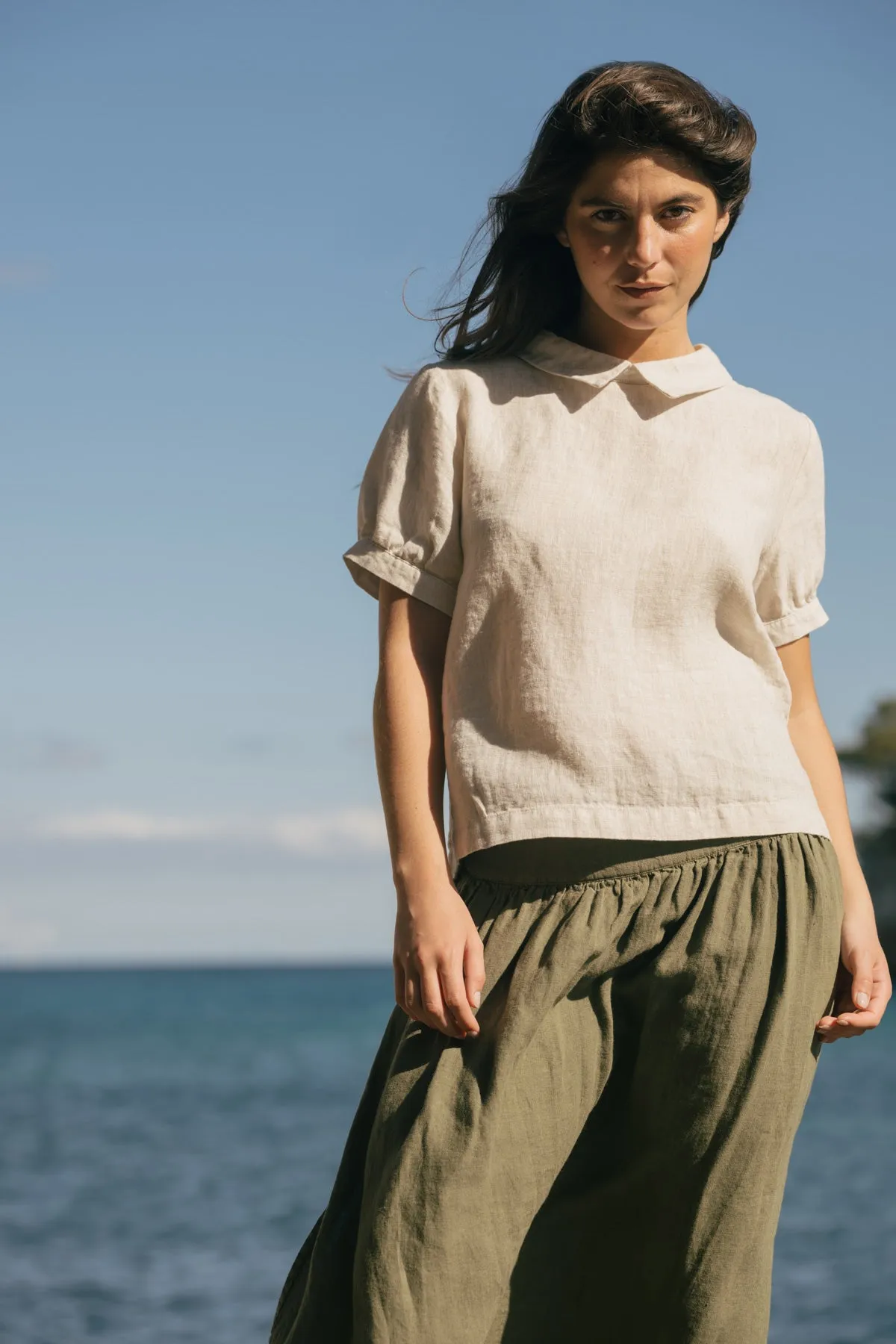 Clara - Linen Blouse in Beige Chambray