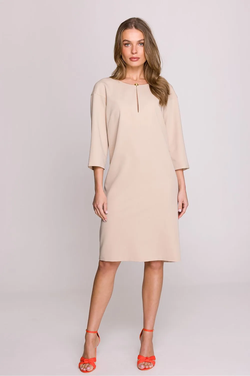 Elegant Button-Detail Relaxed Dress