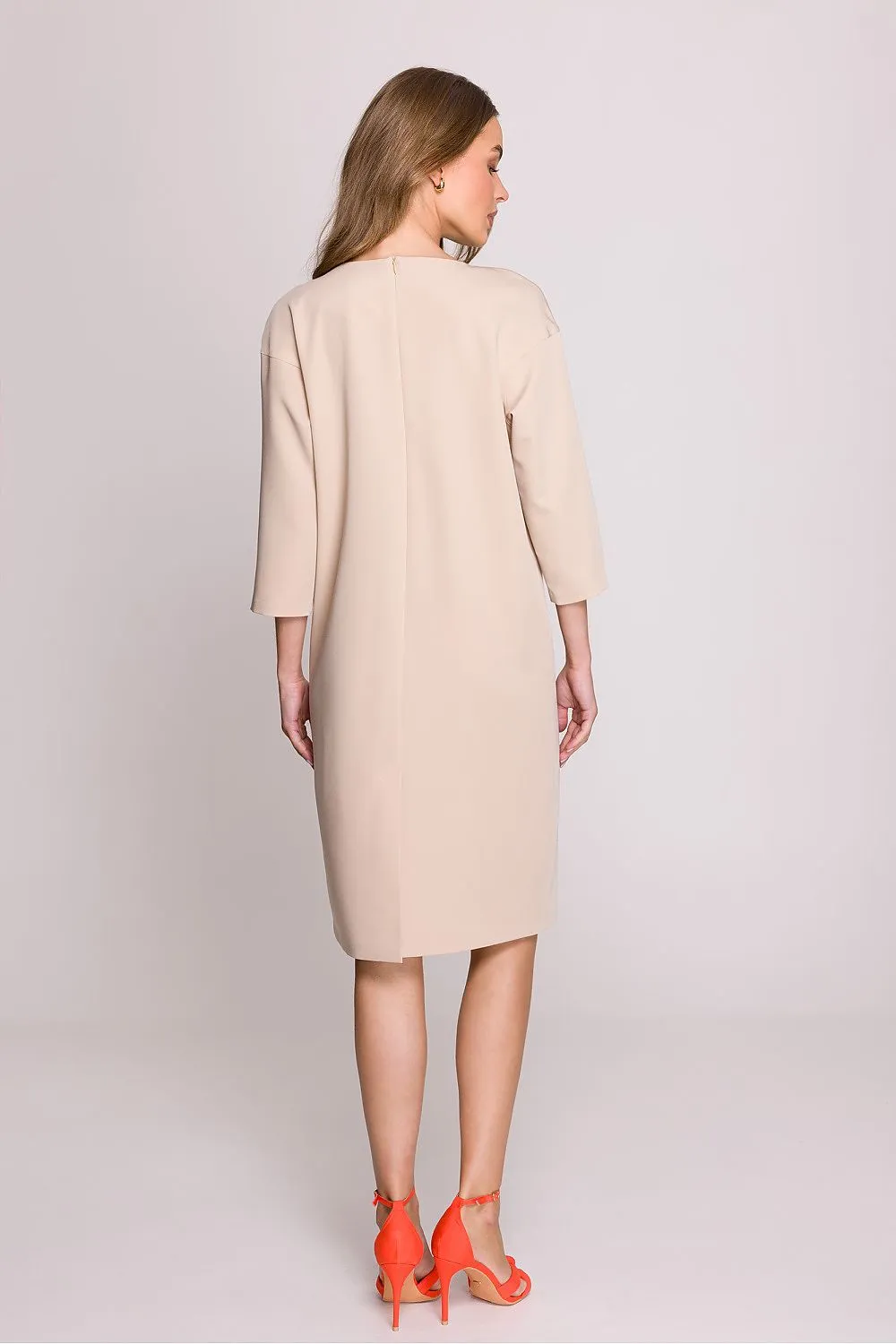 Elegant Button-Detail Relaxed Dress