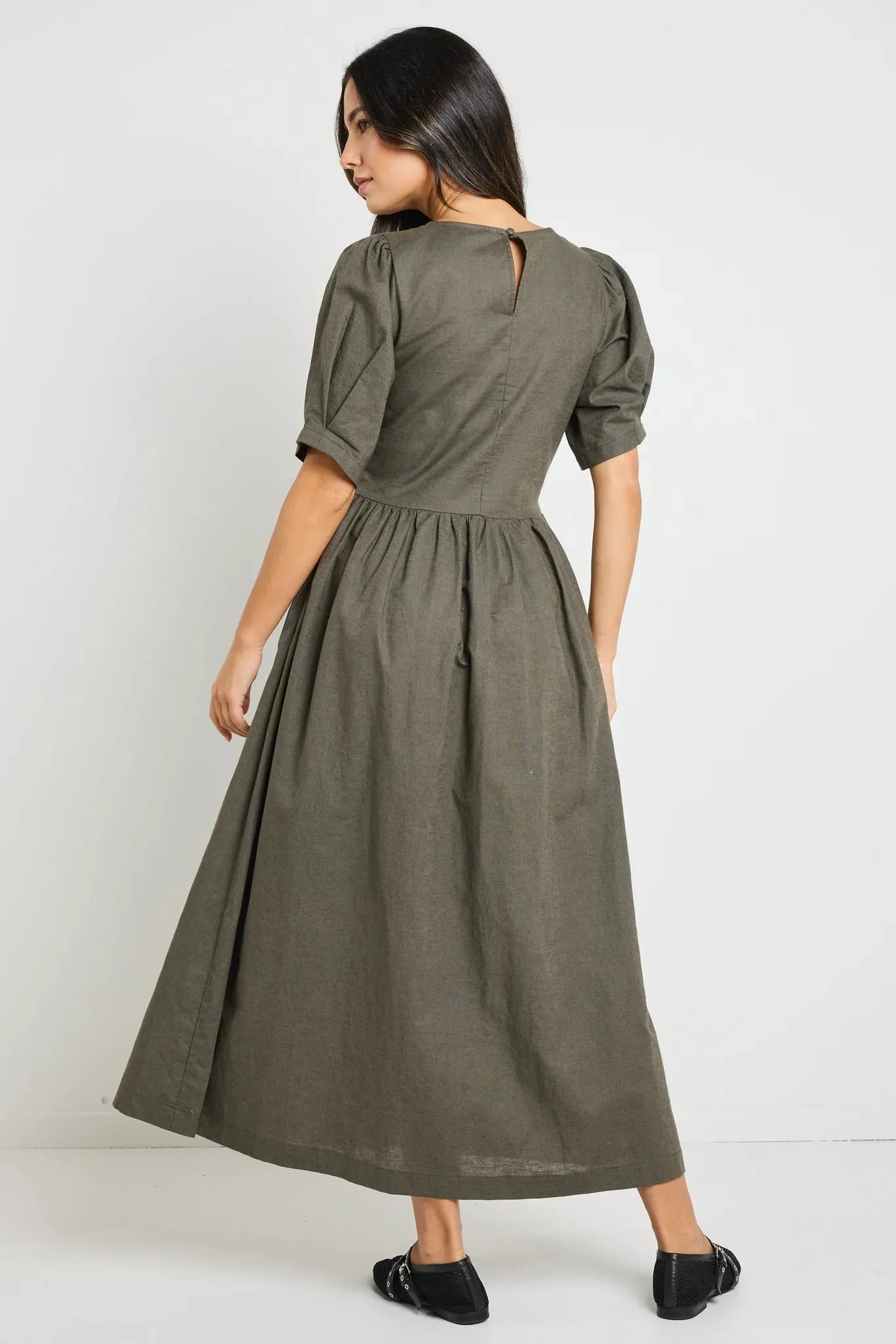 Hemisphere Relaxed Midi Dress Khaki