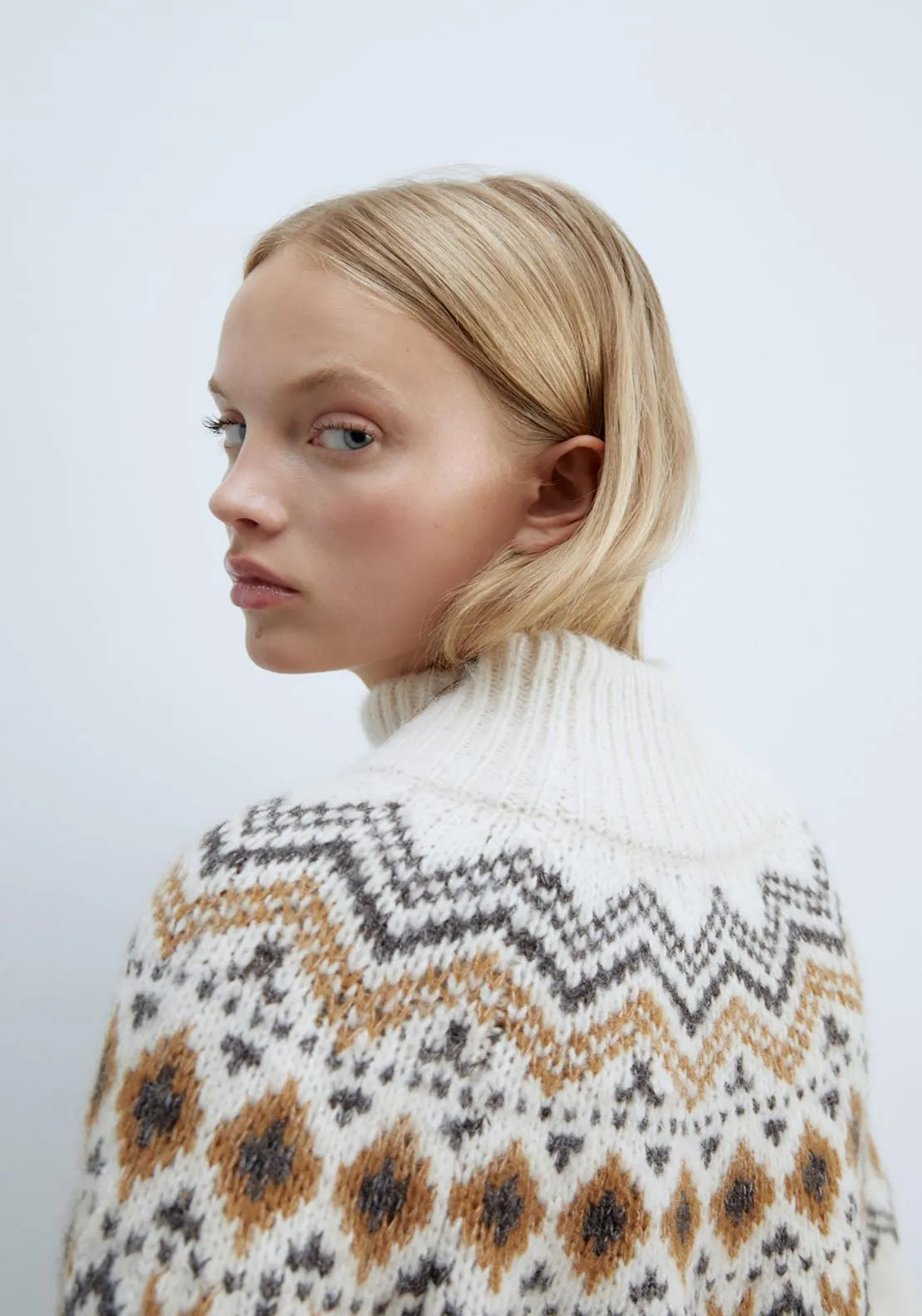High-neck Alpine sweater - Ecru