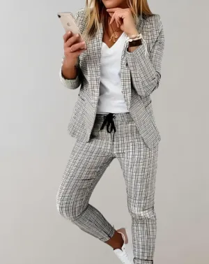 HOPE | Two-Piece Set with Fitted Checked Blazer and Matching Trousers