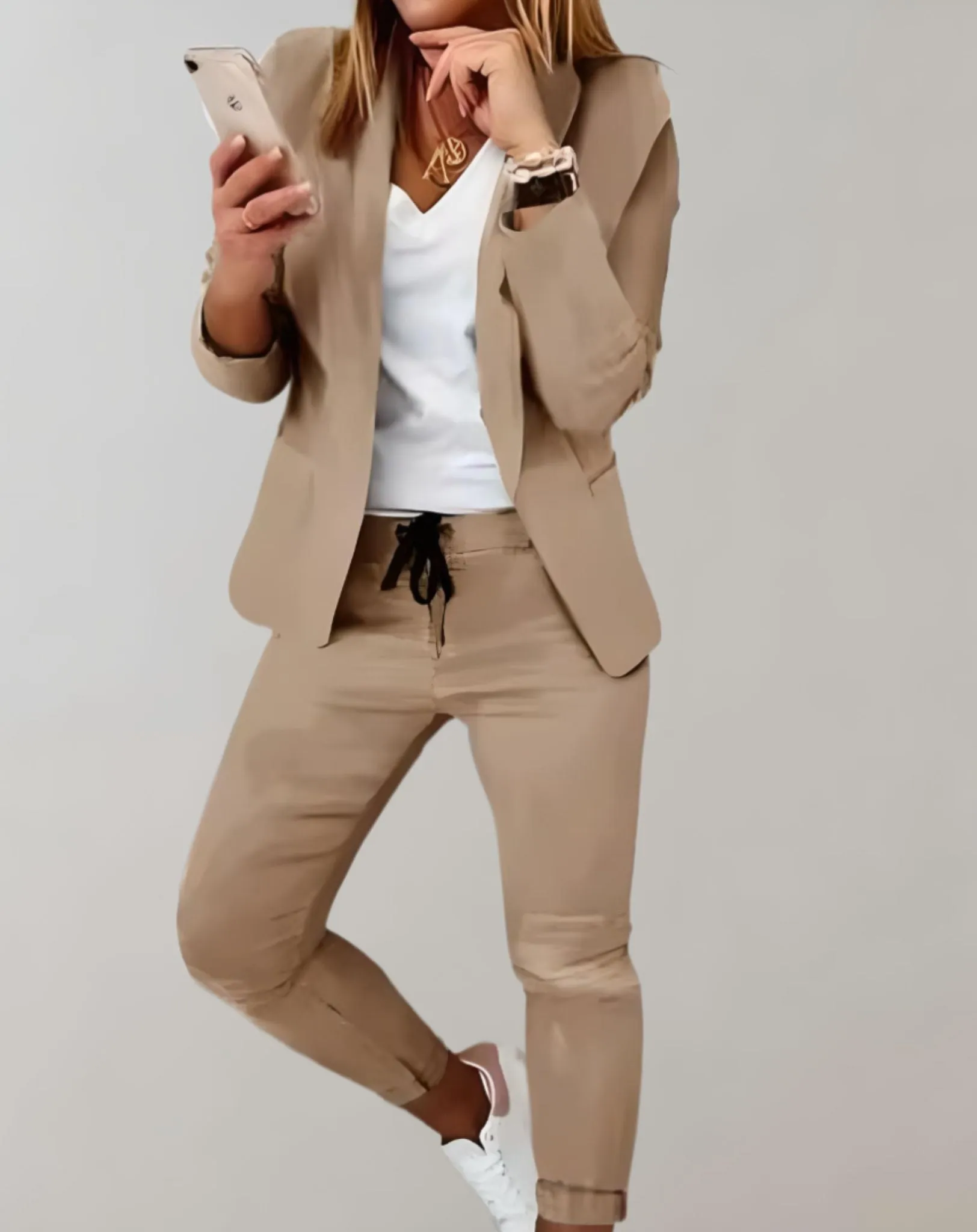 HOPE | Two-Piece Set with Fitted Checked Blazer and Matching Trousers