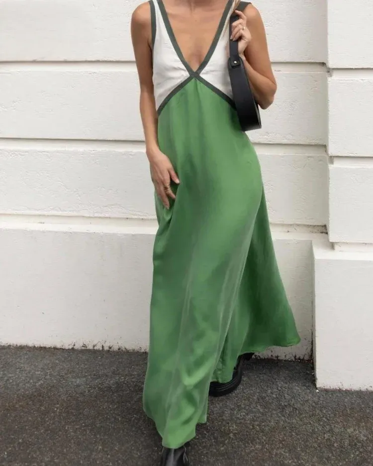 Jimena® | Relaxed V-Neck Dress