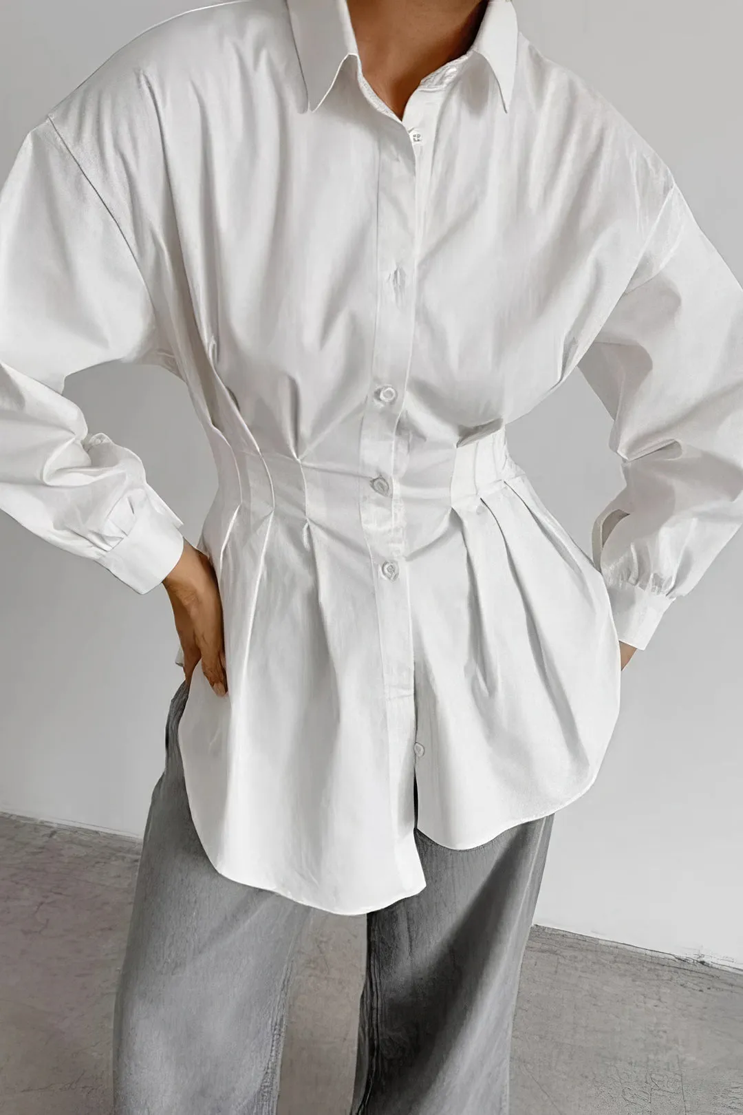 Kira - Chic and Versatile Woman's Long Sleeve Shirt