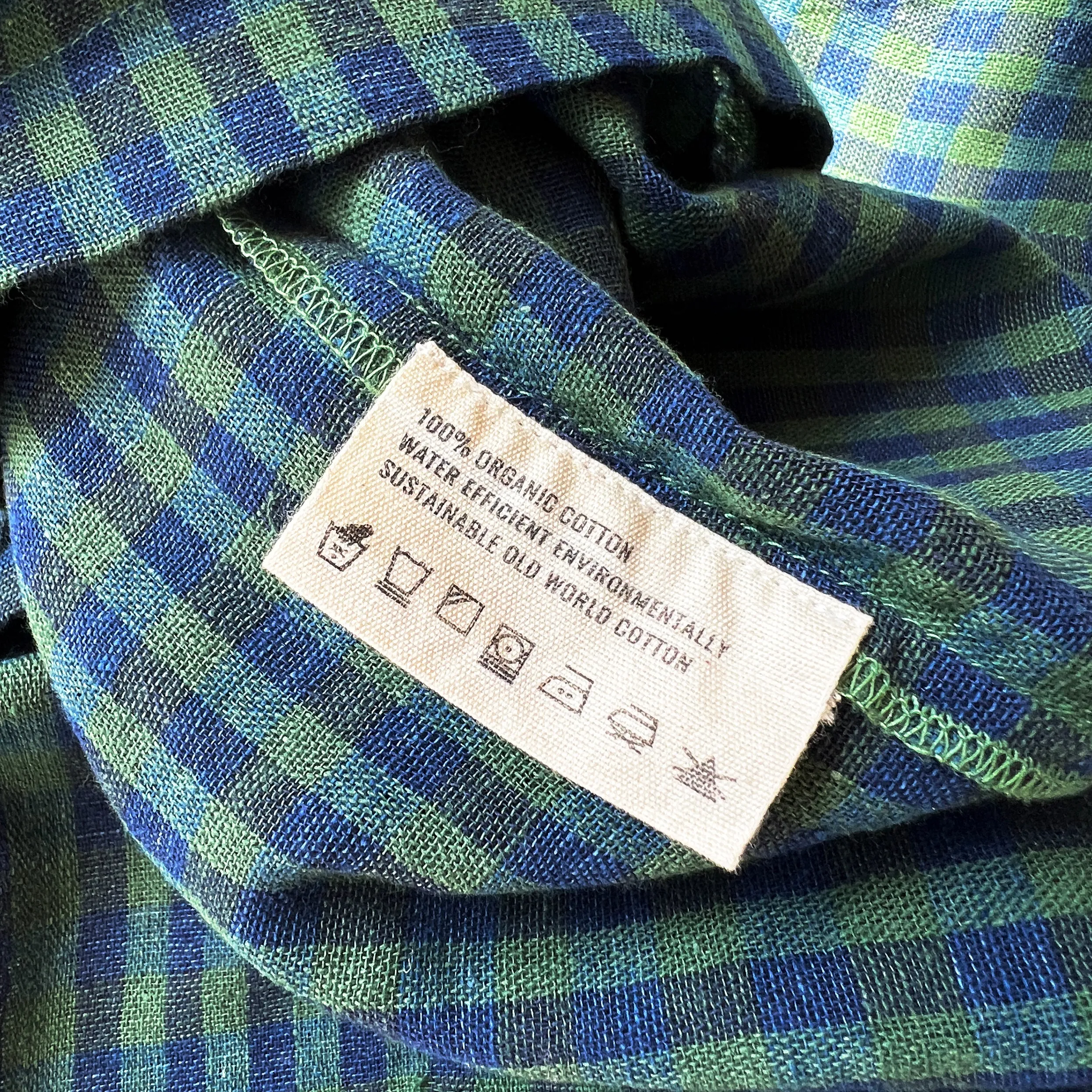 Localitee – Earth in Handloom Organic Kala Cotton