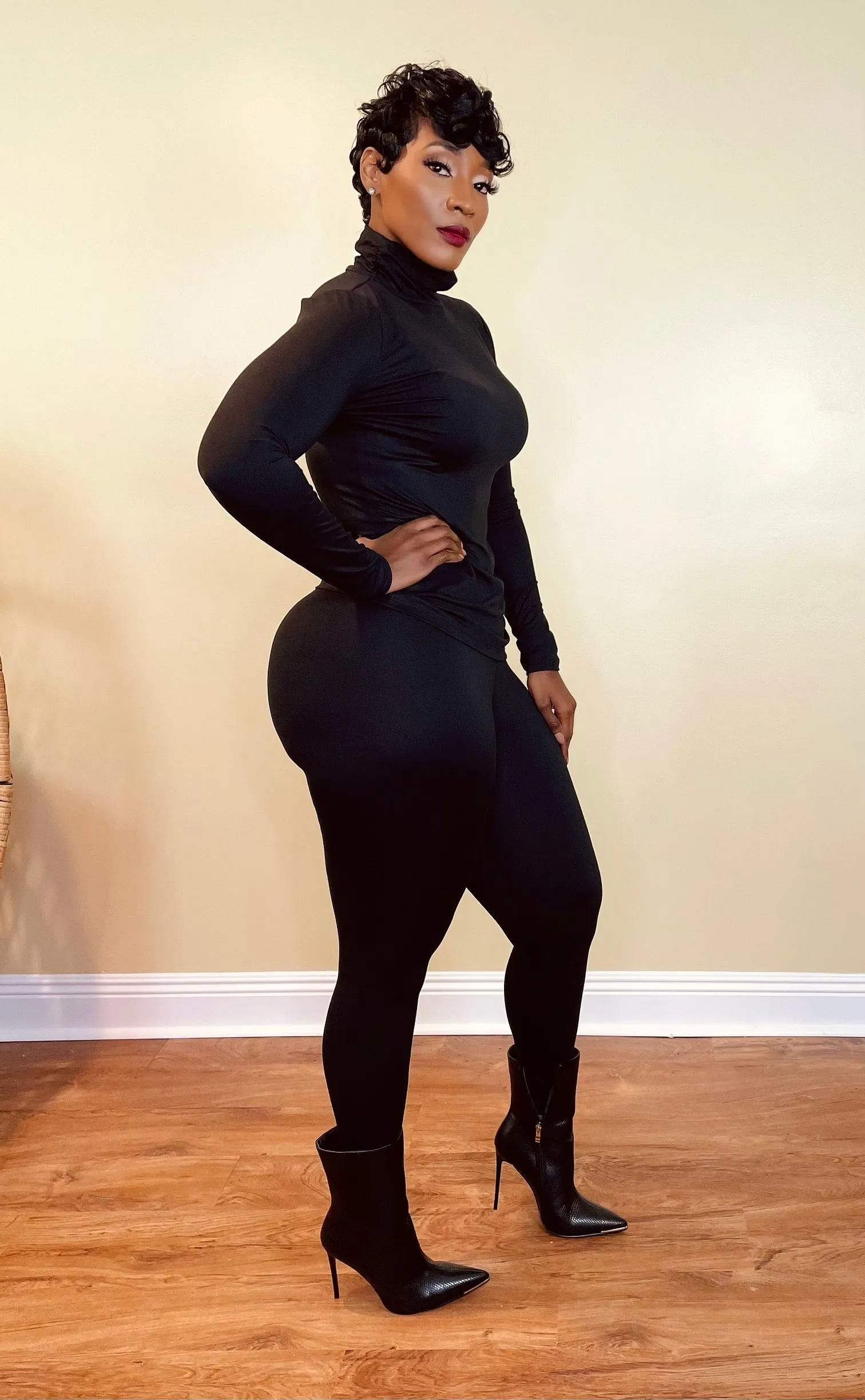 MOCK NECK SET (BLACK)