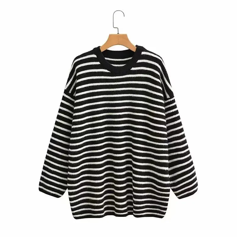 Plus Size Sweater Roomy Mid-Length Crew Neck