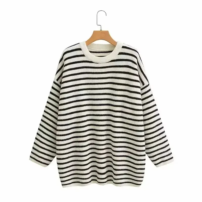 Plus Size Sweater Roomy Mid-Length Crew Neck