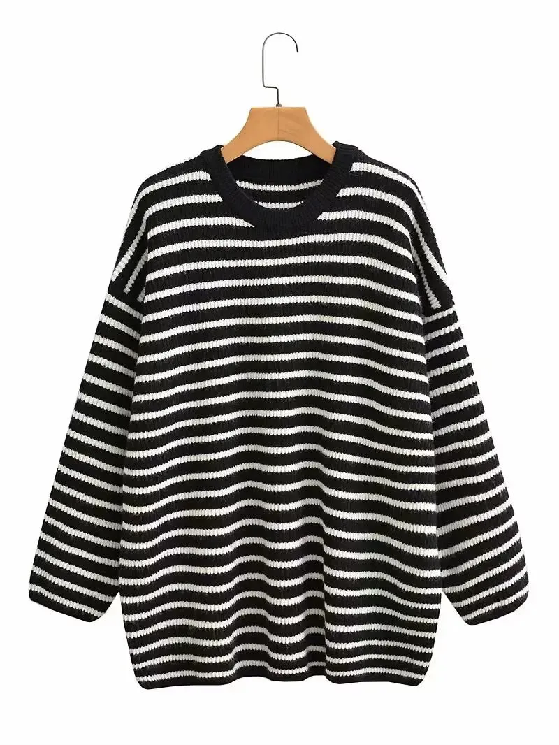 Plus Size Sweater Roomy Mid-Length Crew Neck
