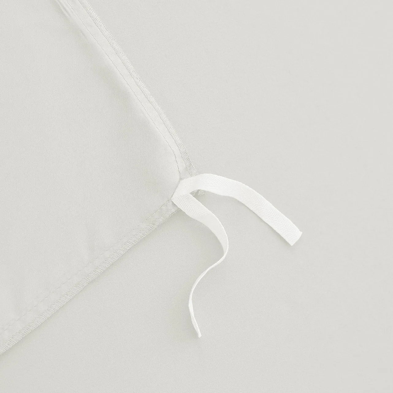 Robinsons Silky Soft Embroidered Microfibre Bed Sheet Set Core Collection