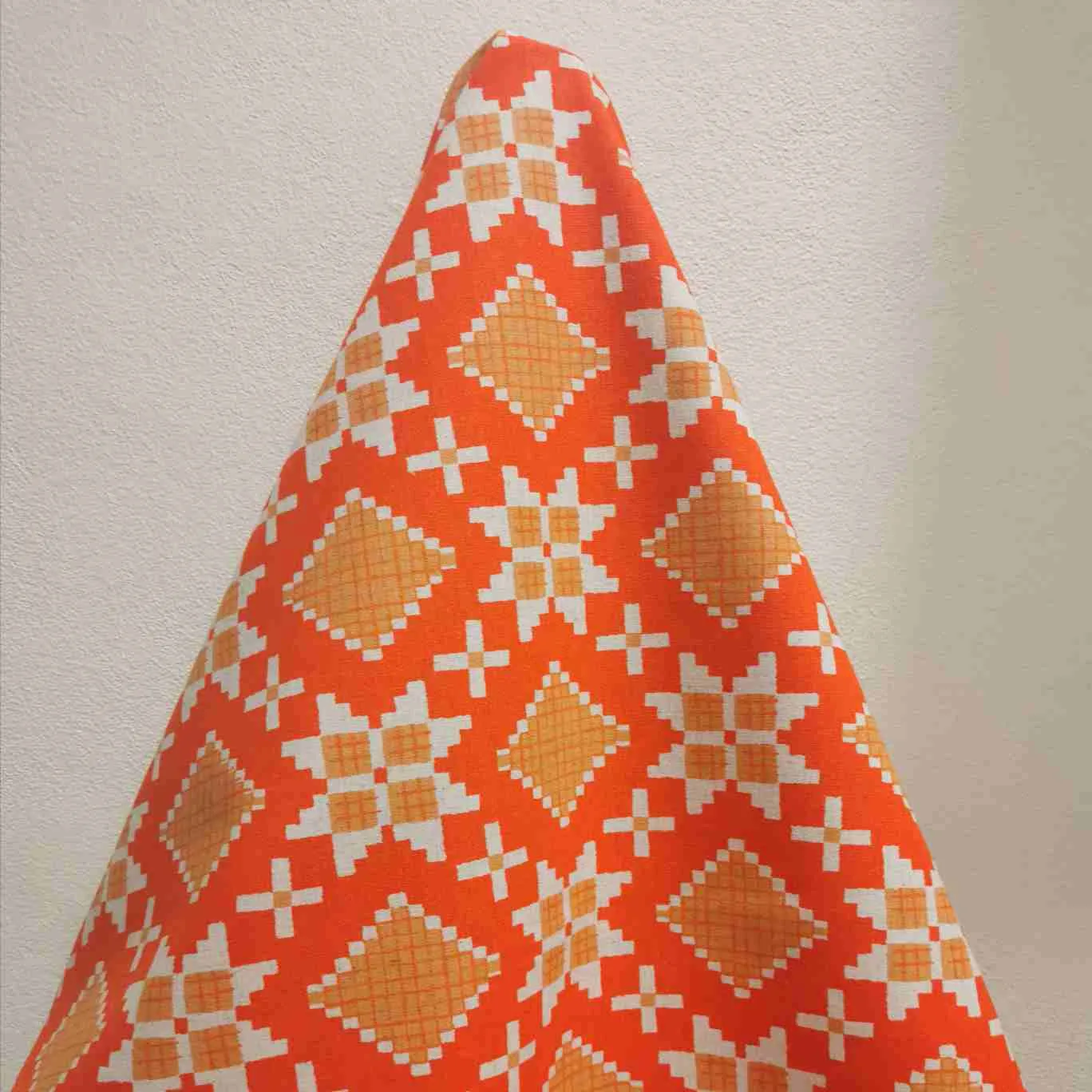 Ruby Star CANVAS, Linen Warm Red