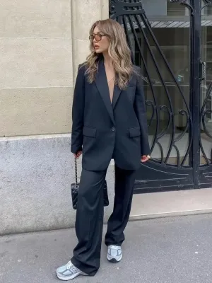 Sleek Oversized Black Blazer for Women