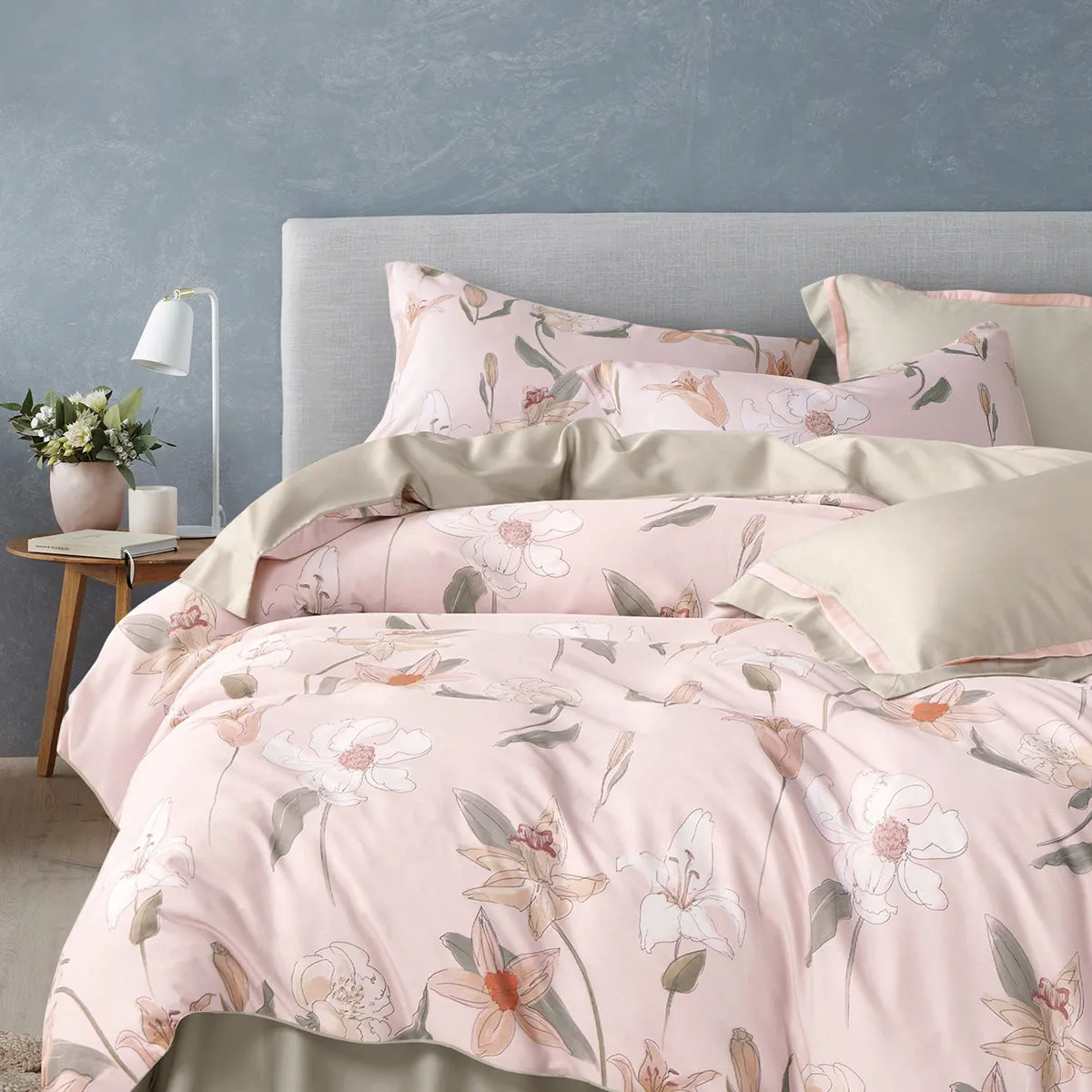 Suzanne Sobelle Sara Deluxe Fitted Sheet Set, Carnation Pink