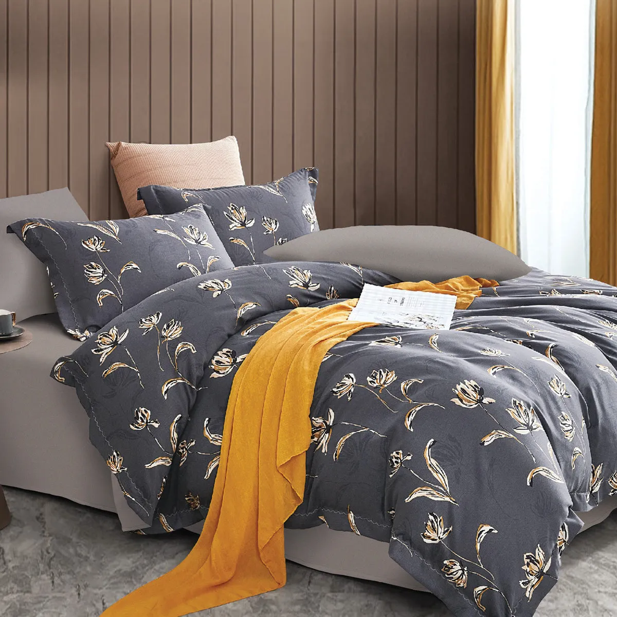 Suzanne Sobelle Shiloh Deluxe Fitted Sheet Set