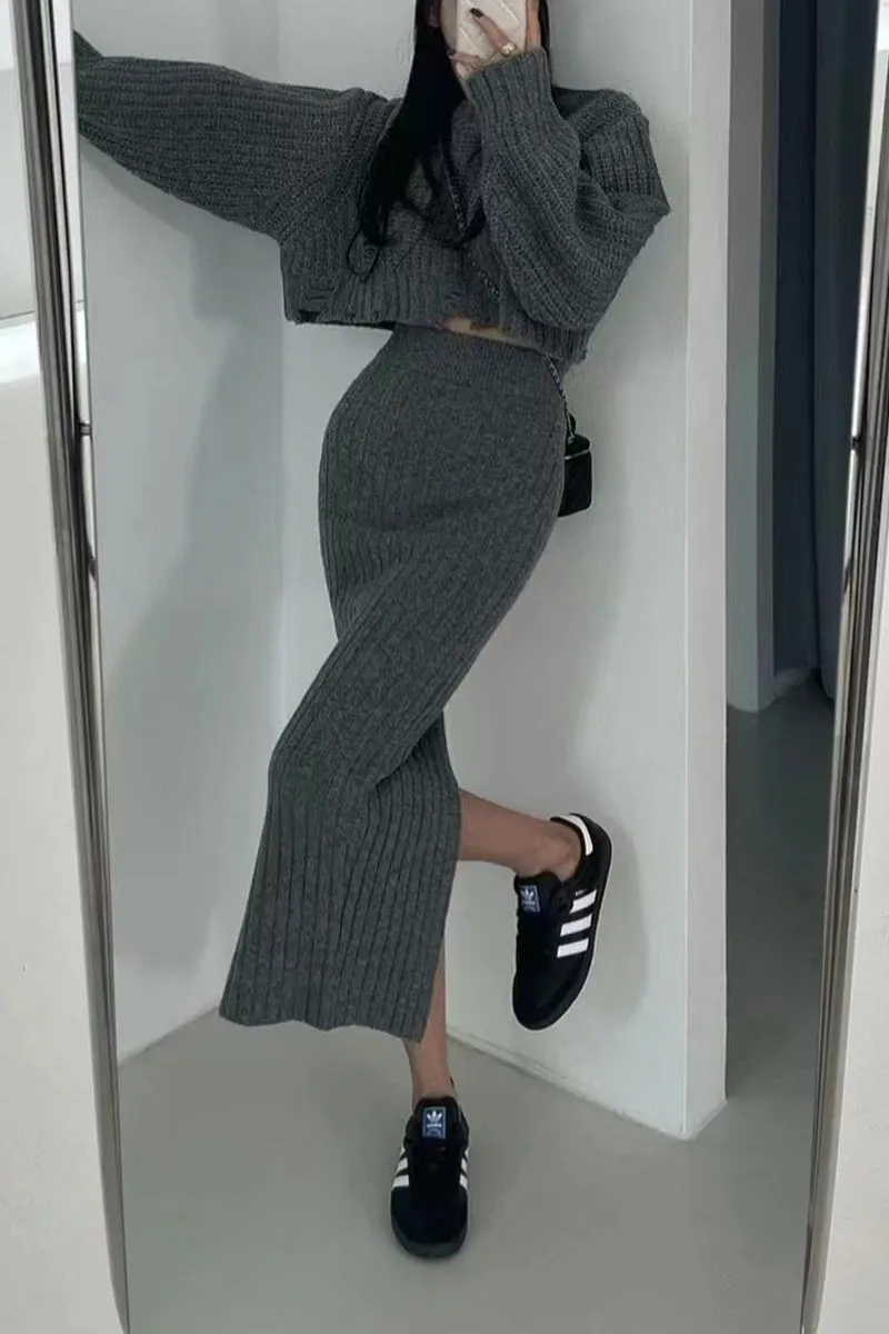 UI0407 Premium Knitted Shirt and Skirt Set