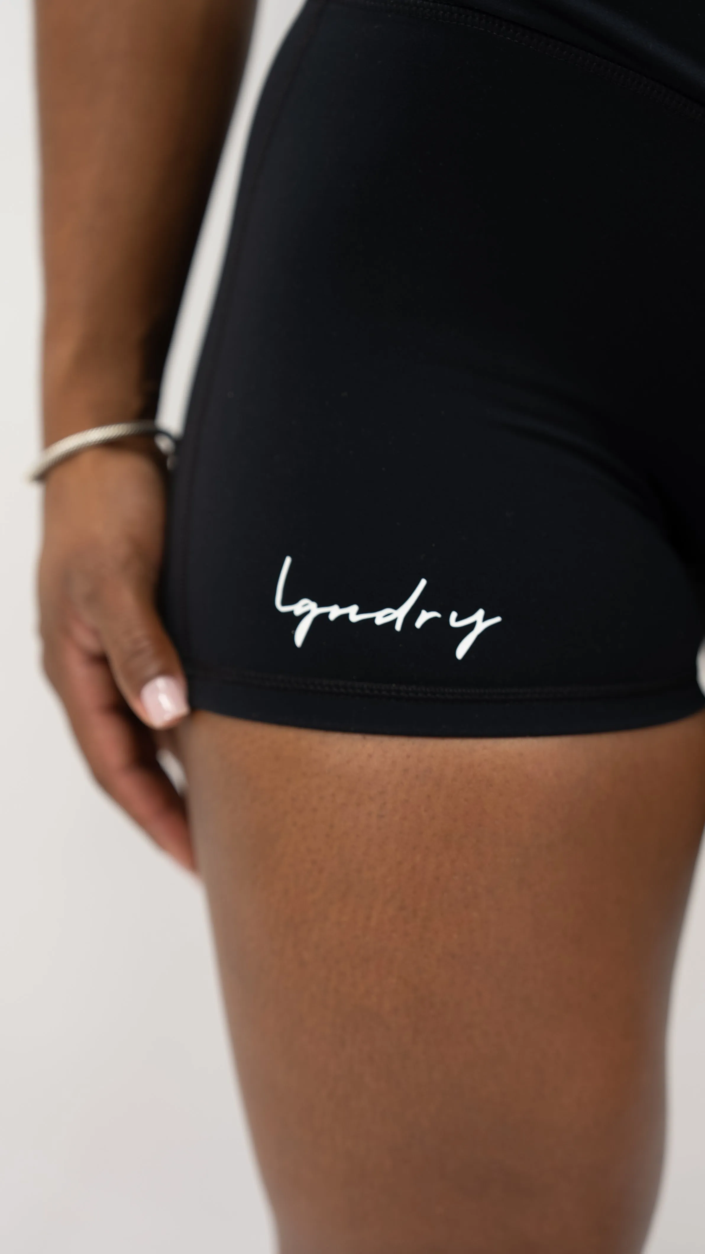 V-ICONIC BIKER SHORTS