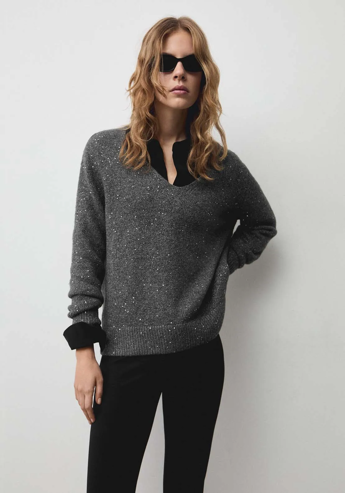 V-neck sequin sweater - Charcoal