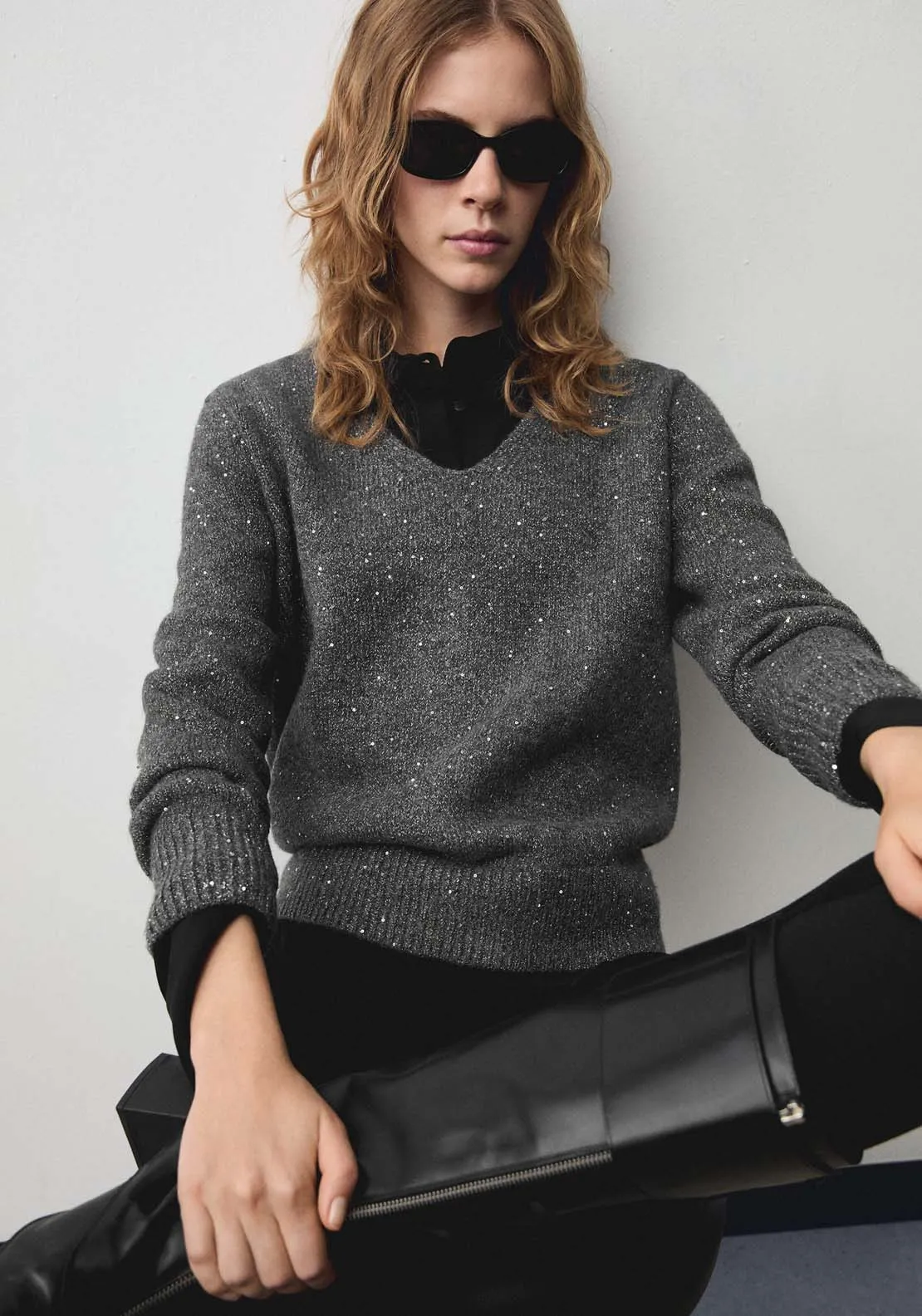 V-neck sequin sweater - Charcoal
