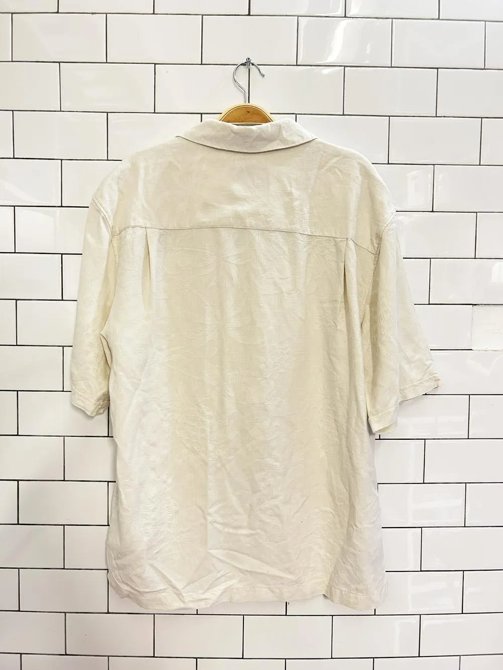 vintage 00s jamaica jaxx minimal floral silk shirt