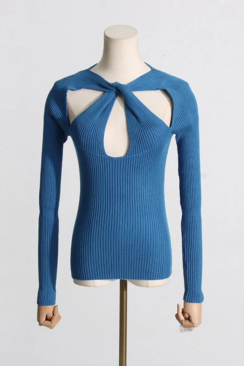 WI0101 Keyholes Cutout Knitted Shirt