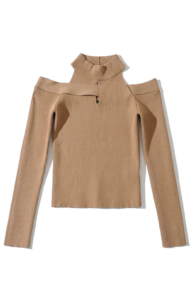 WJ0107 Cold Shoulder Fitted Shirt