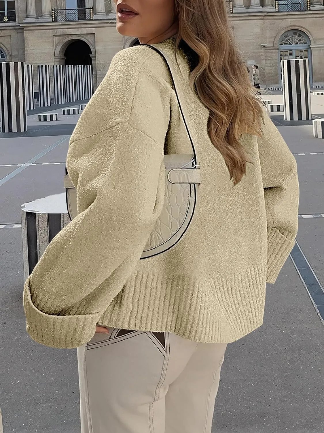 Women's Oversized Crewneck Long Sleeve Fuzzy Knit Casual Chunky Warm 2024 Fall Pullover Sweaters Top Trendy Outfits