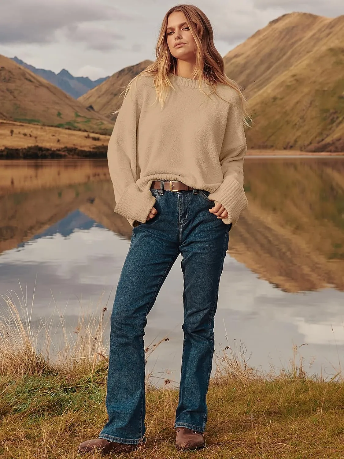 Women's Oversized Crewneck Long Sleeve Fuzzy Knit Casual Chunky Warm 2024 Fall Pullover Sweaters Top Trendy Outfits