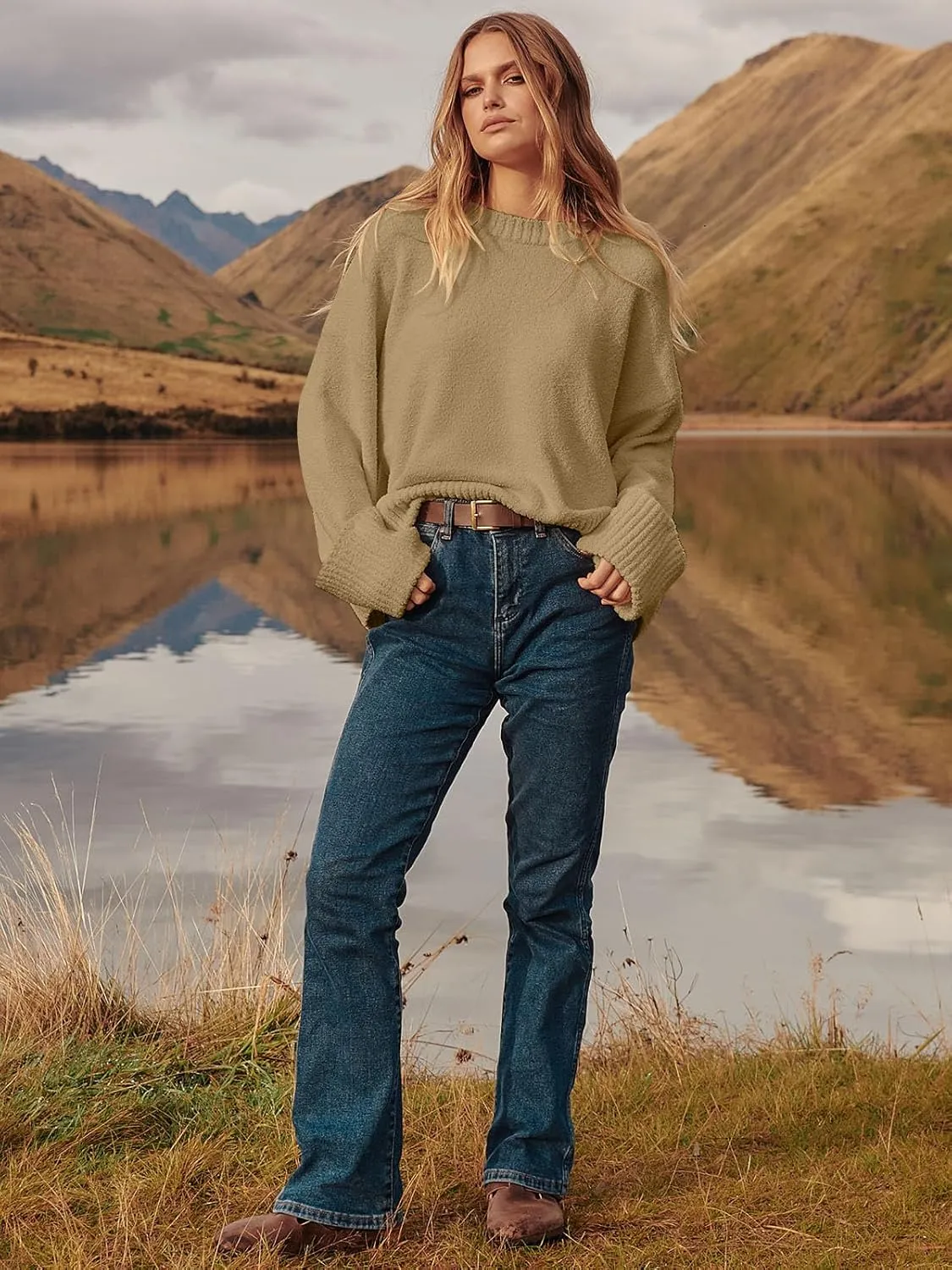 Women's Oversized Crewneck Long Sleeve Fuzzy Knit Casual Chunky Warm 2024 Fall Pullover Sweaters Top Trendy Outfits