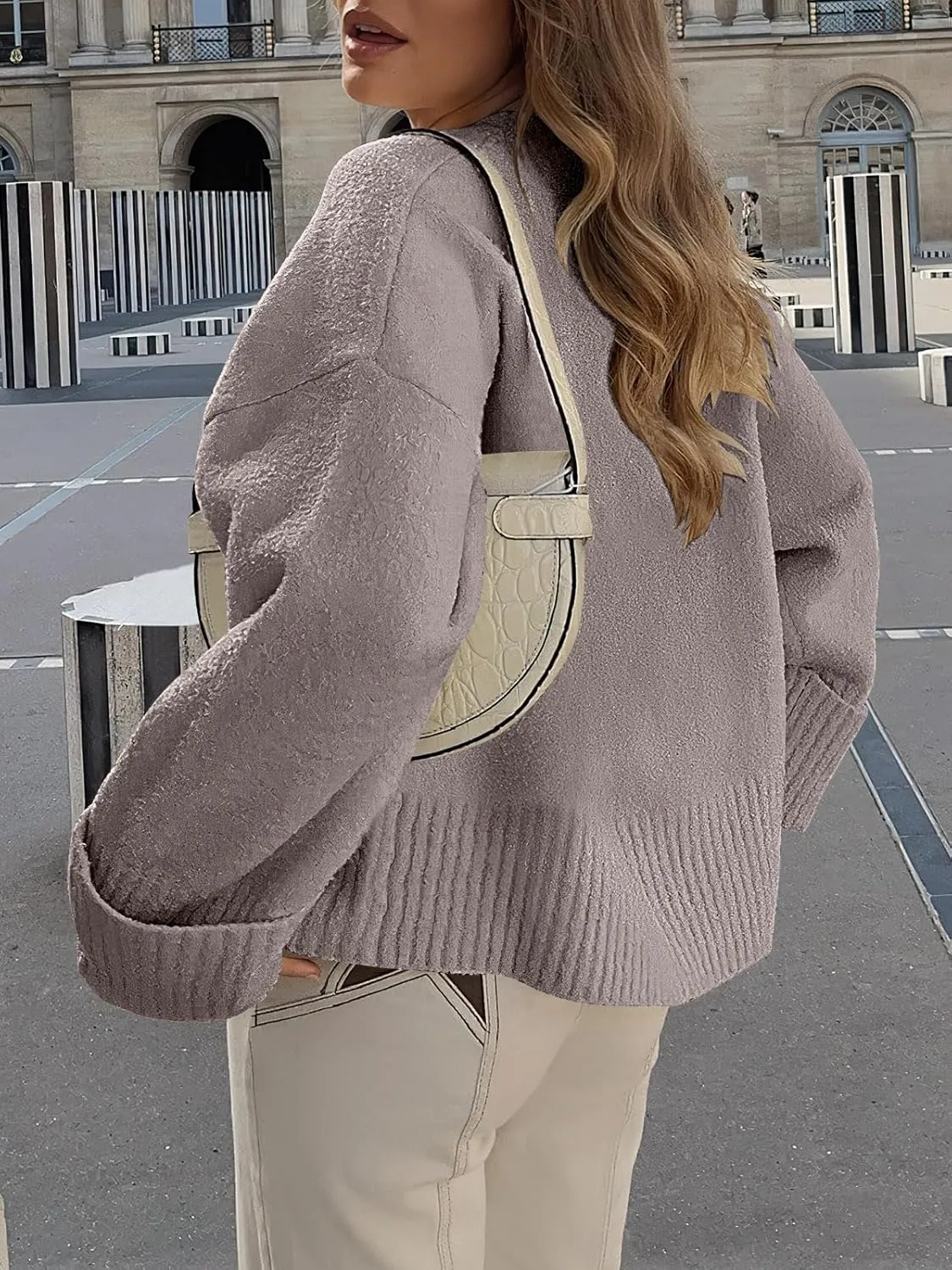 Women's Oversized Crewneck Long Sleeve Fuzzy Knit Casual Chunky Warm 2024 Fall Pullover Sweaters Top Trendy Outfits